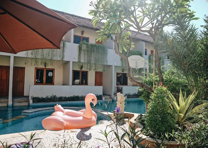 Hotel The Lagoon Bali Pool And 3*