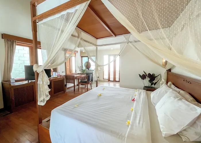 Hotel The Lagoon Bali Pool And